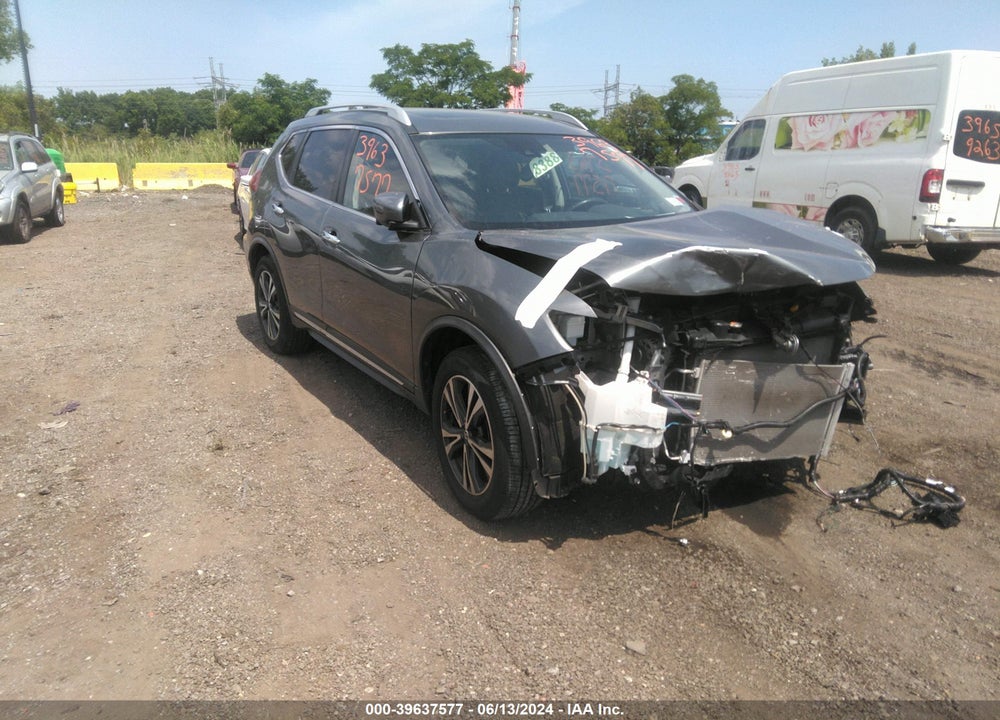 2018 NISSAN ROGUE SL VIN: JN8AT2MV4JW310832