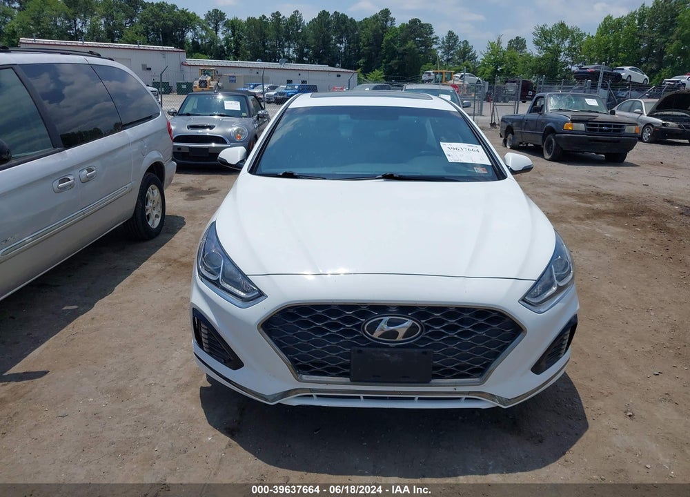 2018 HYUNDAI SONATA SPORT VIN: 5NPE34AF5JH627515