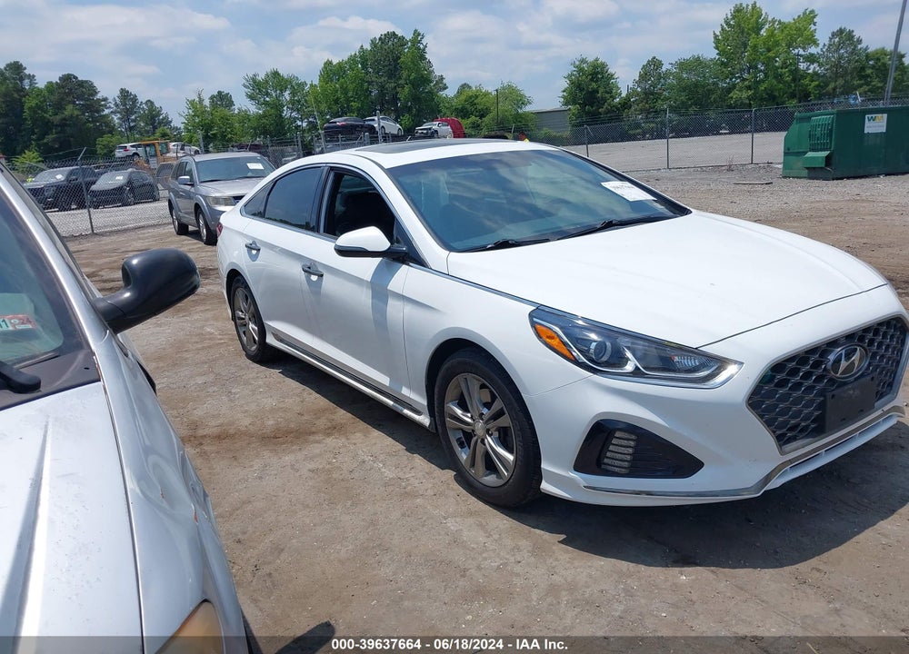 2018 HYUNDAI SONATA SPORT VIN: 5NPE34AF5JH627515