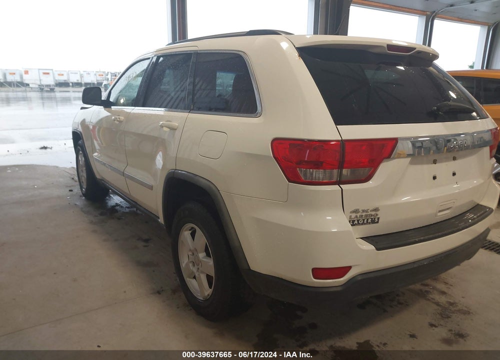 2011 JEEP GRAND CHEROKEE LAREDO VIN: 1J4RR4GG0BC555131