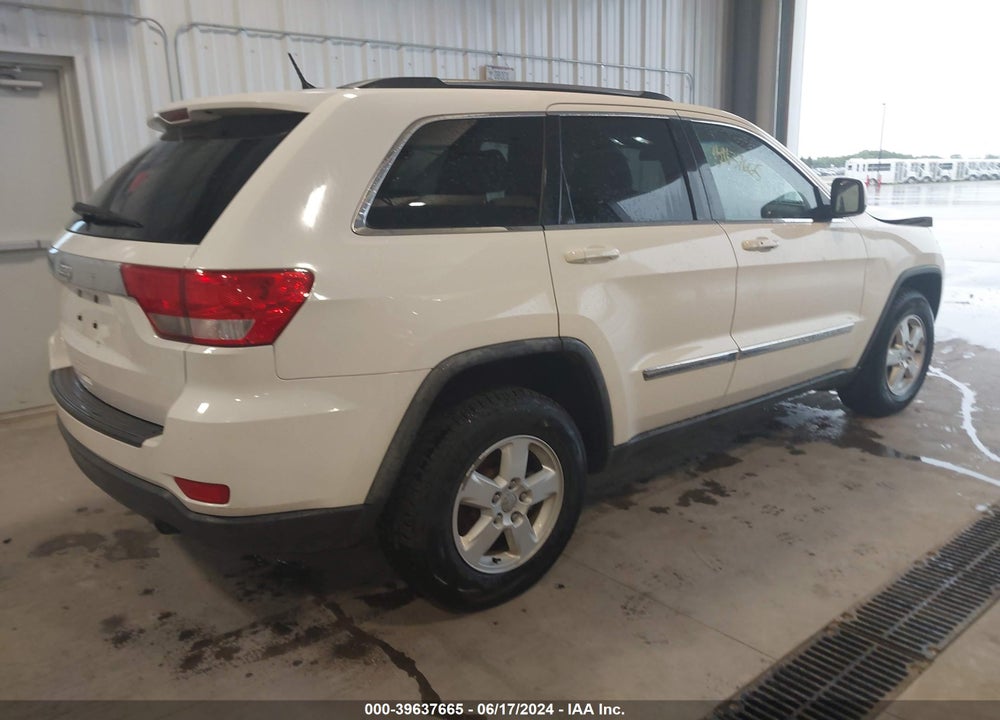 2011 JEEP GRAND CHEROKEE LAREDO VIN: 1J4RR4GG0BC555131