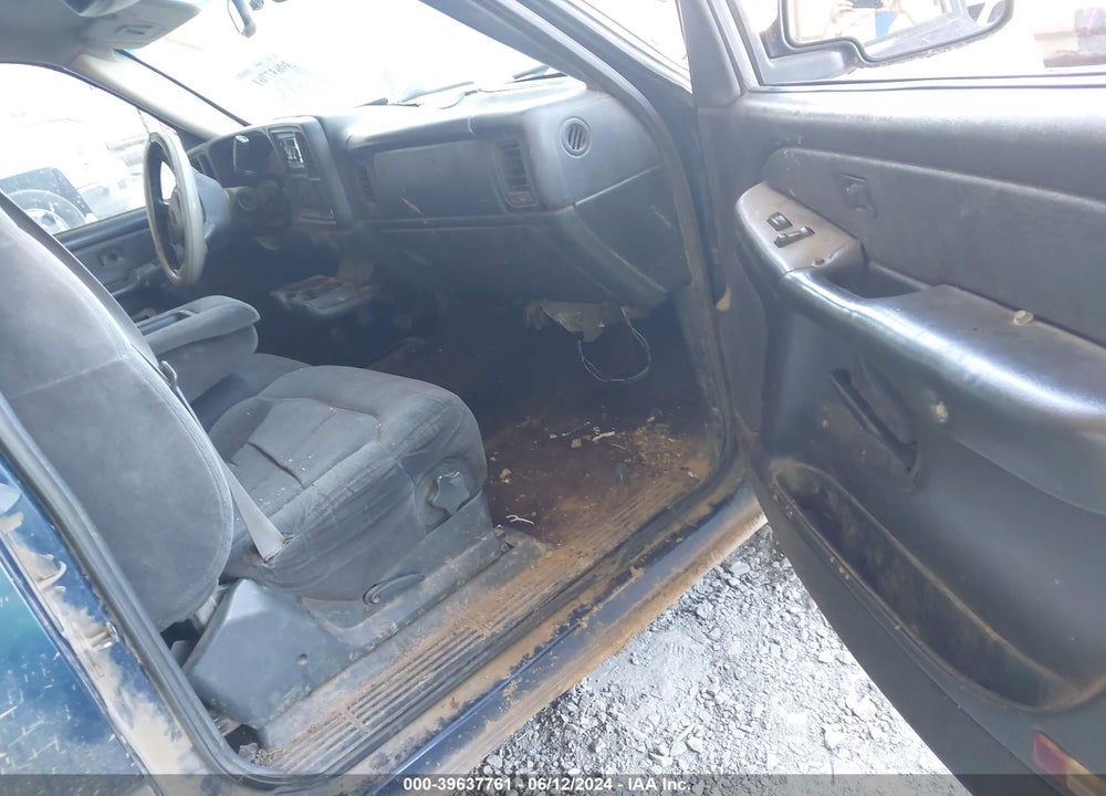 2000 CHEVROLET SILVERADO 2500 LS VIN: 1GCGK29U0YE371202