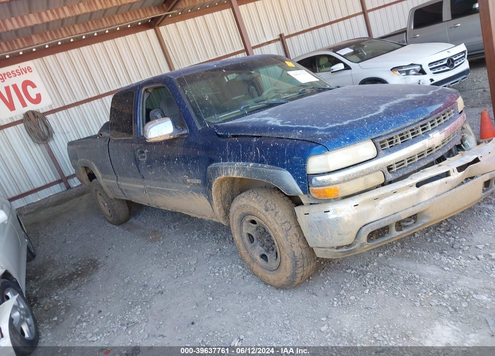 2000 CHEVROLET SILVERADO 2500 LS VIN: 1GCGK29U0YE371202