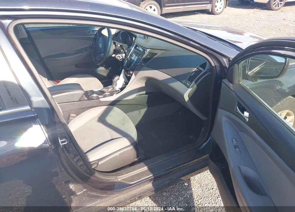 2013 HYUNDAI SONATA GLS VIN: 5NPEB4AC9DH682921