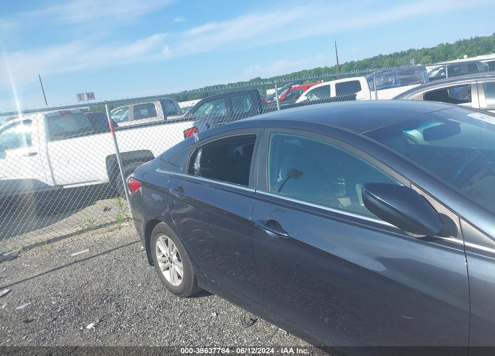 2013 HYUNDAI SONATA GLS VIN: 5NPEB4AC9DH682921