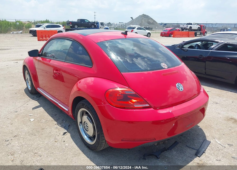 2012 VOLKSWAGEN BEETLE 2.5L VIN: 3VWJX7AT8CM650985
