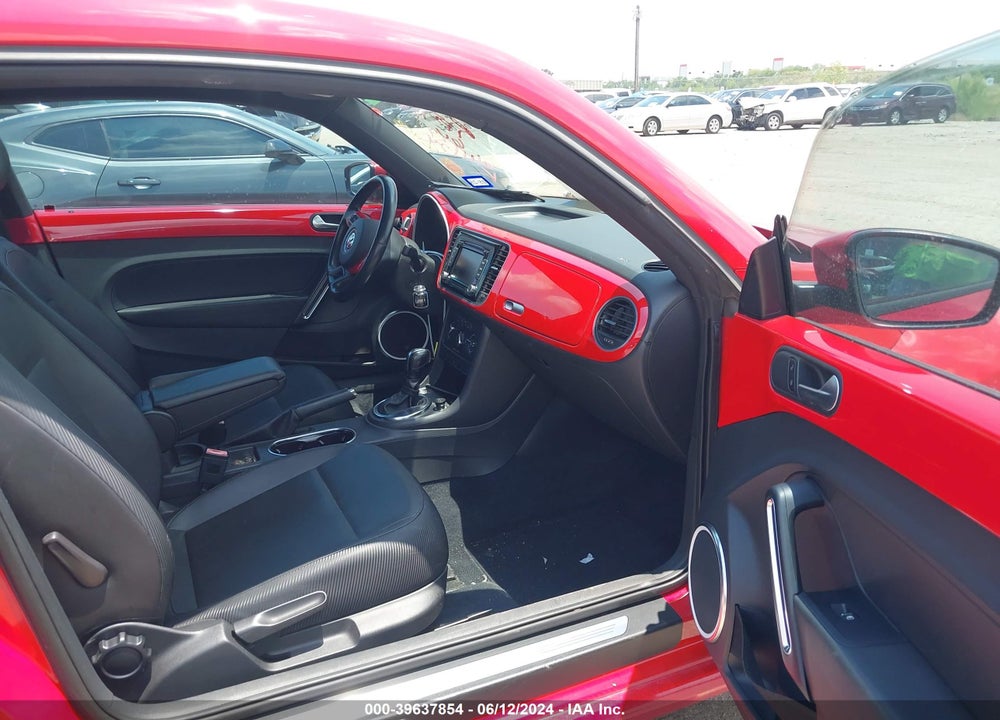 2012 VOLKSWAGEN BEETLE 2.5L VIN: 3VWJX7AT8CM650985