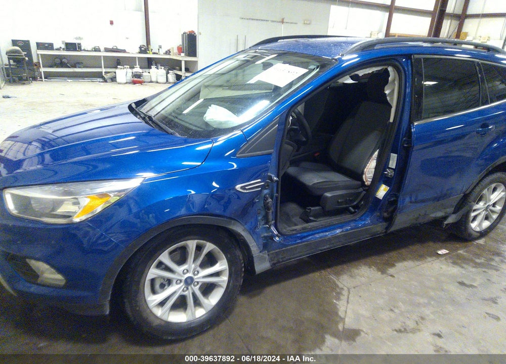 2018 FORD ESCAPE SE VIN: 1FMCU9GD8JUB73382