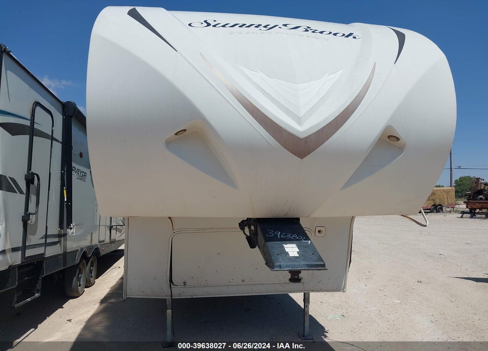 2012 WINNEBAGO HARMONY VIN: 54CBH0R20C1285805