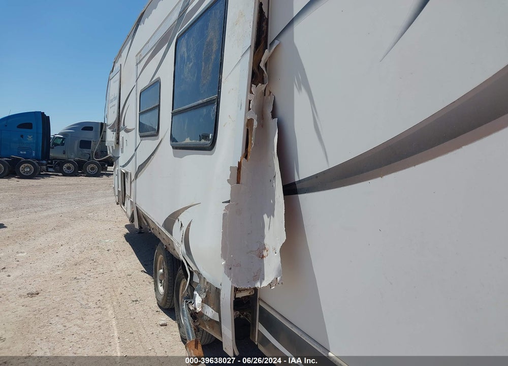 2012 WINNEBAGO HARMONY VIN: 54CBH0R20C1285805