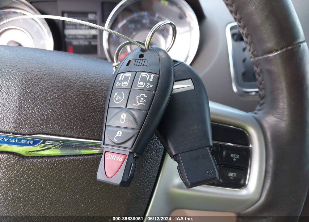 2015 CHRYSLER TOWN & COUNTRY TOURING VIN: 2C4RC1BG6FR627928
