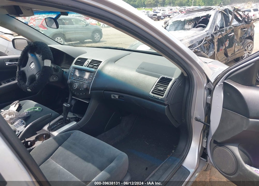 2004 HONDA ACCORD 2.4 EX VIN: 1HGCM56714A033142