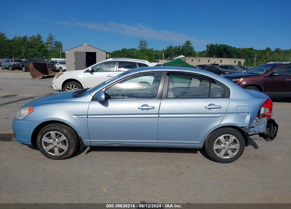 2011 HYUNDAI ACCENT VIN: KMHCN4AC7BU621130