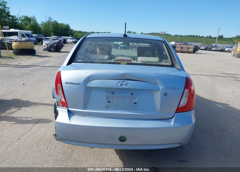 2011 HYUNDAI ACCENT VIN: KMHCN4AC7BU621130