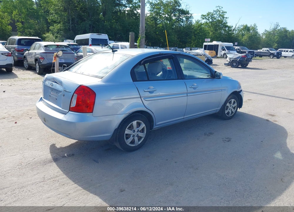 2011 HYUNDAI ACCENT VIN: KMHCN4AC7BU621130