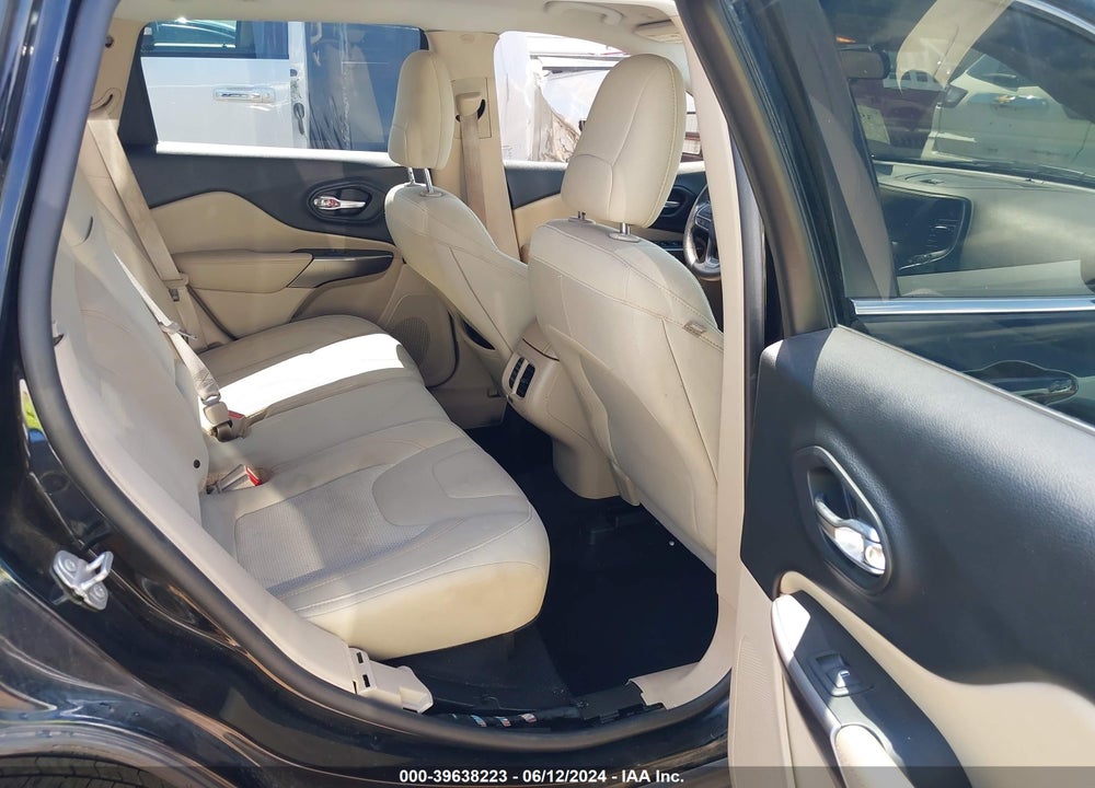 2019 JEEP CHEROKEE LATITUDE FWD VIN: 1C4PJLCX9KD313212