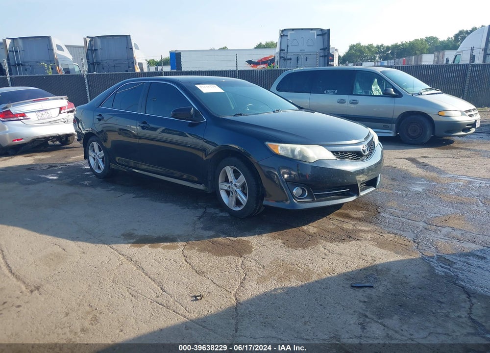 2014 TOYOTA CAMRY SE VIN: 4T1BF1FK6EU790275