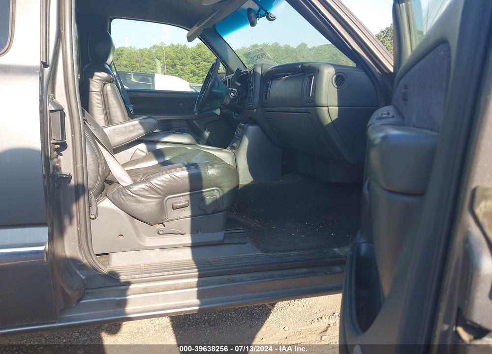 1999 GMC SIERRA 1500 SL VIN: 1GTEC19T6XZ515784