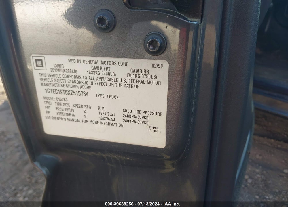 1999 GMC SIERRA 1500 SL VIN: 1GTEC19T6XZ515784