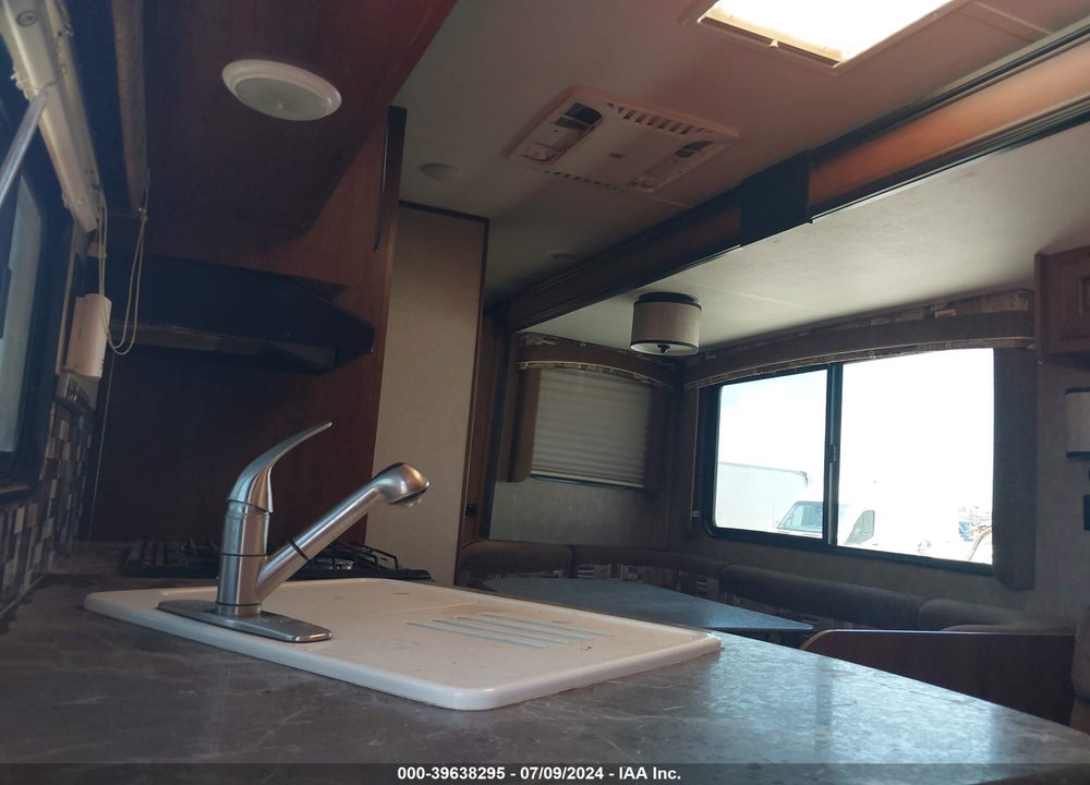 2016 JAYCO OTHER VIN: 1UJBJ0BS0G1TV0141