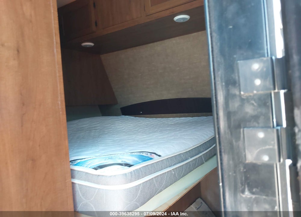 2016 JAYCO OTHER VIN: 1UJBJ0BS0G1TV0141