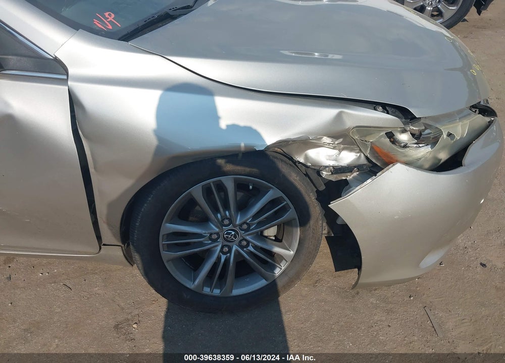 2015 TOYOTA CAMRY SE VIN: 4T1BF1FK9FU053685