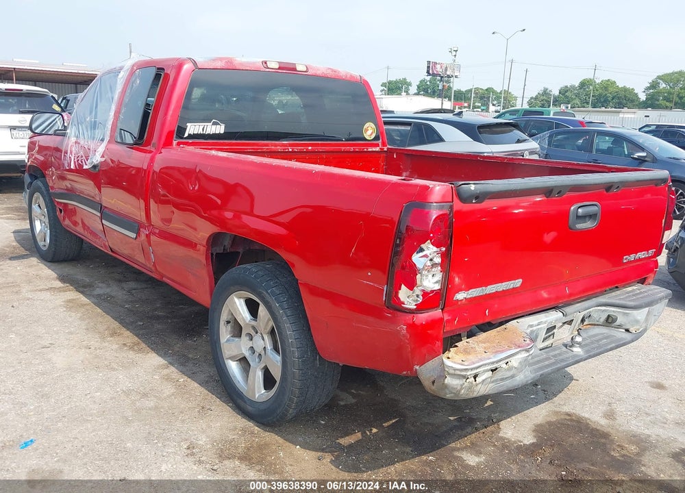 2004 CHEVROLET SILVERADO 1500 LS VIN: 2GCEC19V241148257