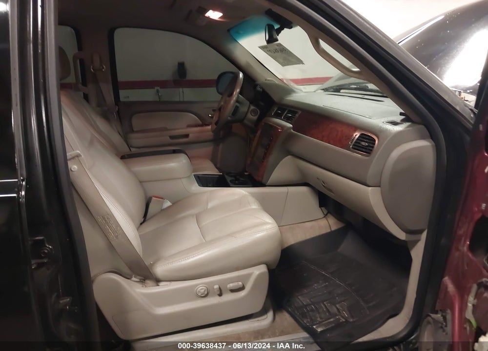 2007 CHEVROLET TAHOE LT VIN: 1GNFK13017R218337