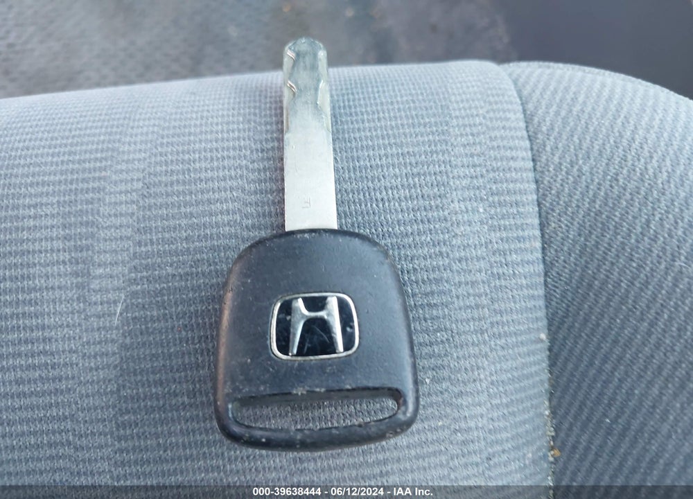 2005 HONDA CIVIC LX VIN: 2HGES16615H629224