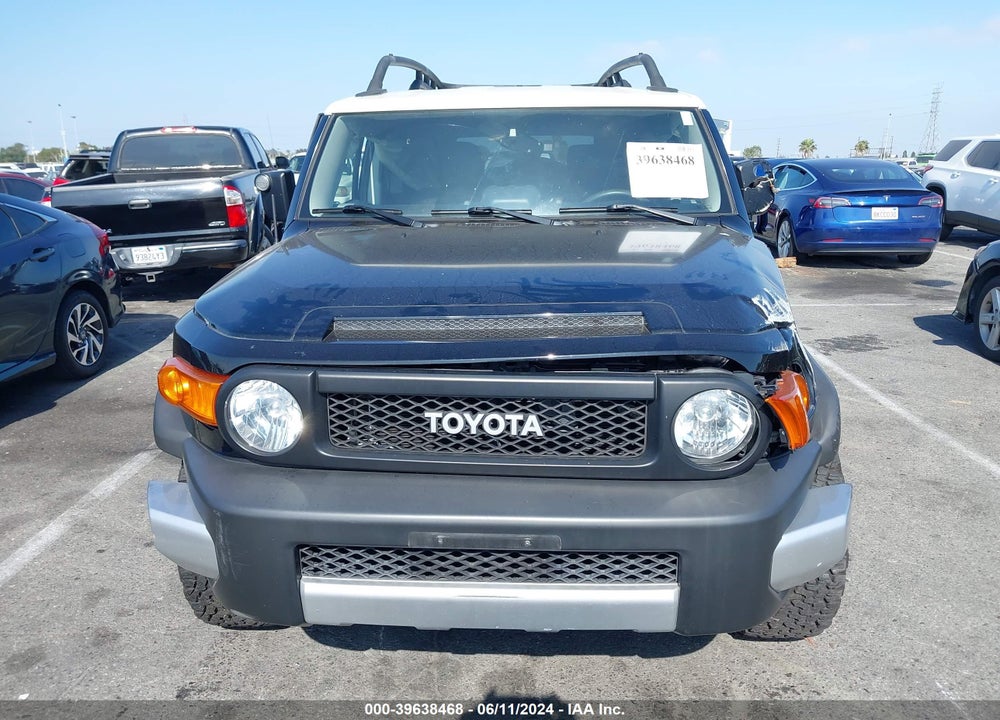 2014 TOYOTA FJ CRUISER VIN: JTEBU4BF4EK205740