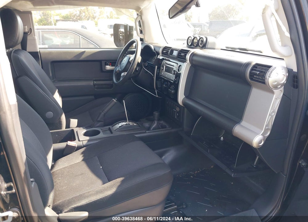 2014 TOYOTA FJ CRUISER VIN: JTEBU4BF4EK205740