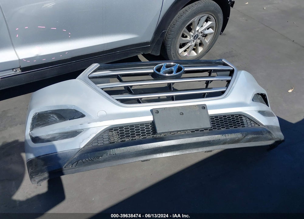 2017 HYUNDAI TUCSON SE VIN: KM8J23A4XHU408653