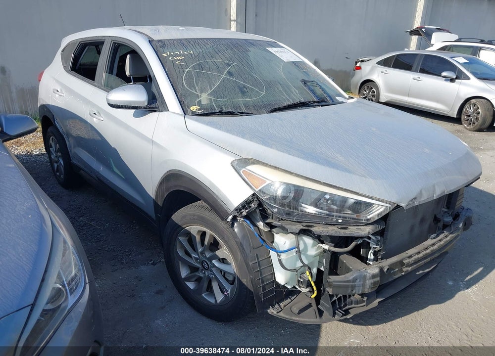 2017 HYUNDAI TUCSON SE VIN: KM8J23A4XHU408653