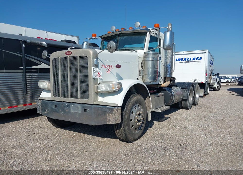 2015 PETERBILT 389 VIN: 1XPXD79X1FD269118