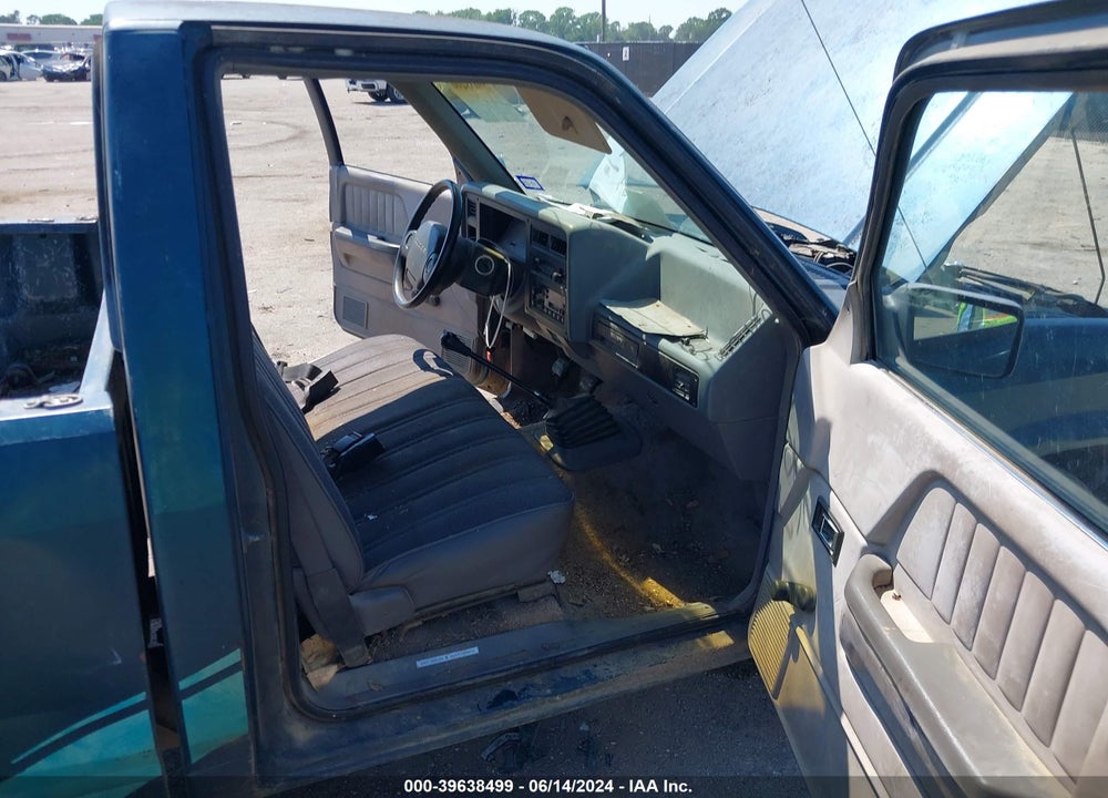 1995 DODGE DAKOTA VIN: 1B7FL26G6SW908986