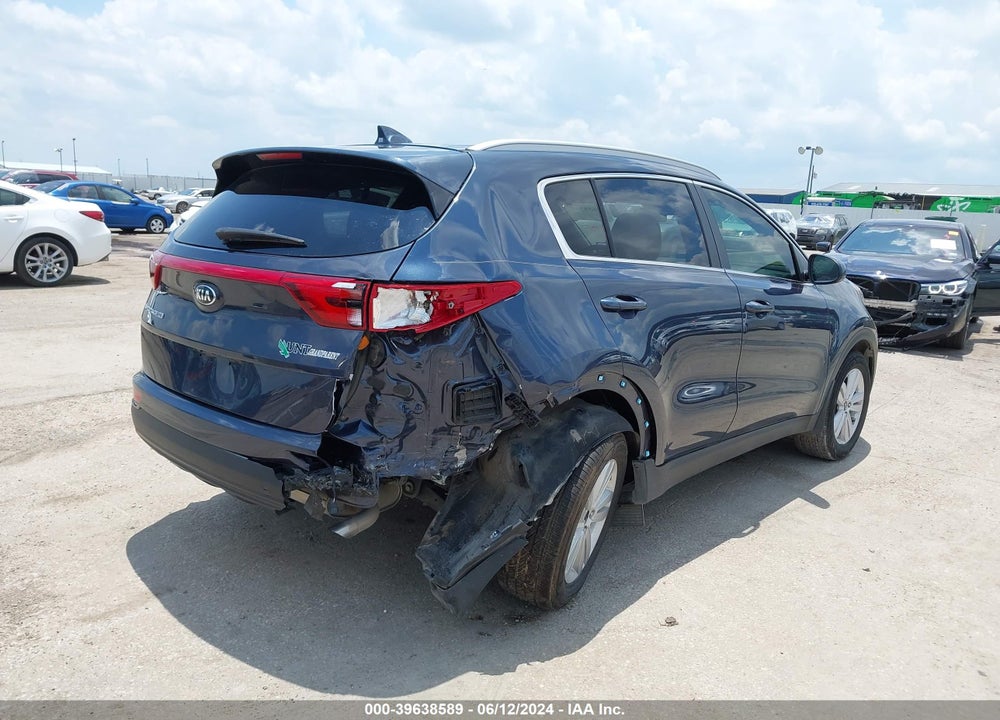 2018 KIA SPORTAGE LX VIN: KNDPM3AC2J7413270