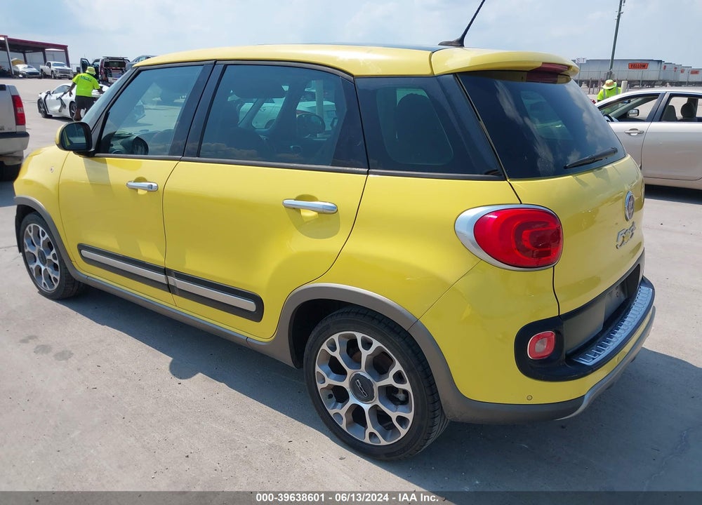 2014 FIAT 500L TREKKING VIN: ZFBCFADH8EZ010797