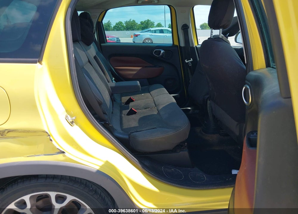 2014 FIAT 500L TREKKING VIN: ZFBCFADH8EZ010797