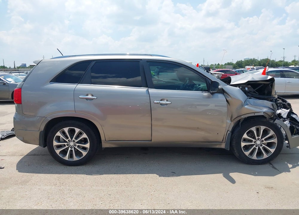 2015 KIA SORENTO SX V6 VIN: 5XYKW4A75FG565423