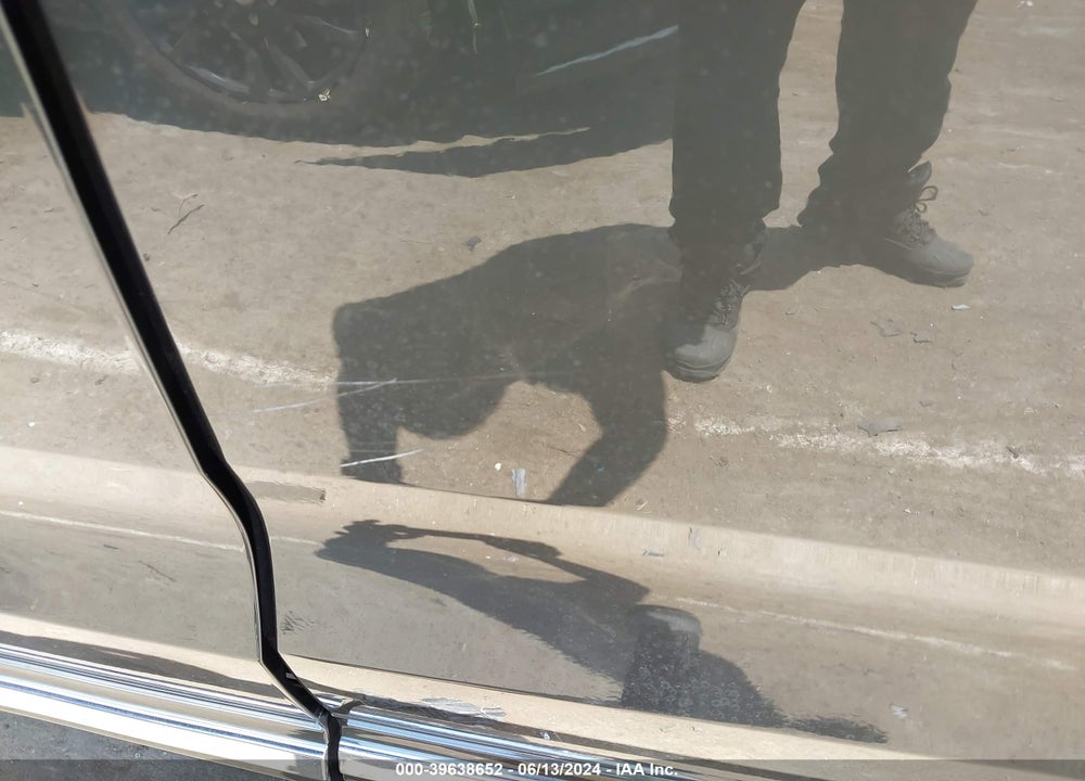 2018 VOLVO XC60 T6 INSCRIPTION VIN: LYVA22RL5JB122347