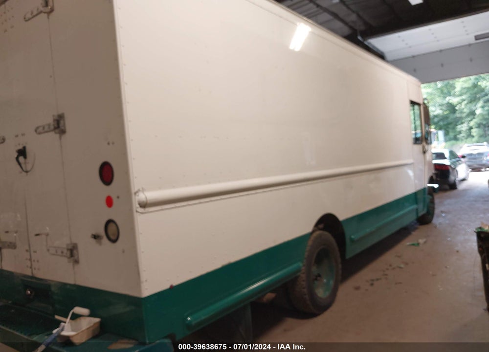 2014 FREIGHTLINER CHASSIS M LINE WALK-IN VAN VIN: 4UZAC2DV5ECFV1994