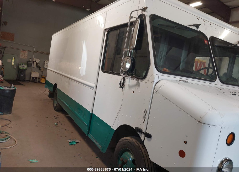 2014 FREIGHTLINER CHASSIS M LINE WALK-IN VAN VIN: 4UZAC2DV5ECFV1994