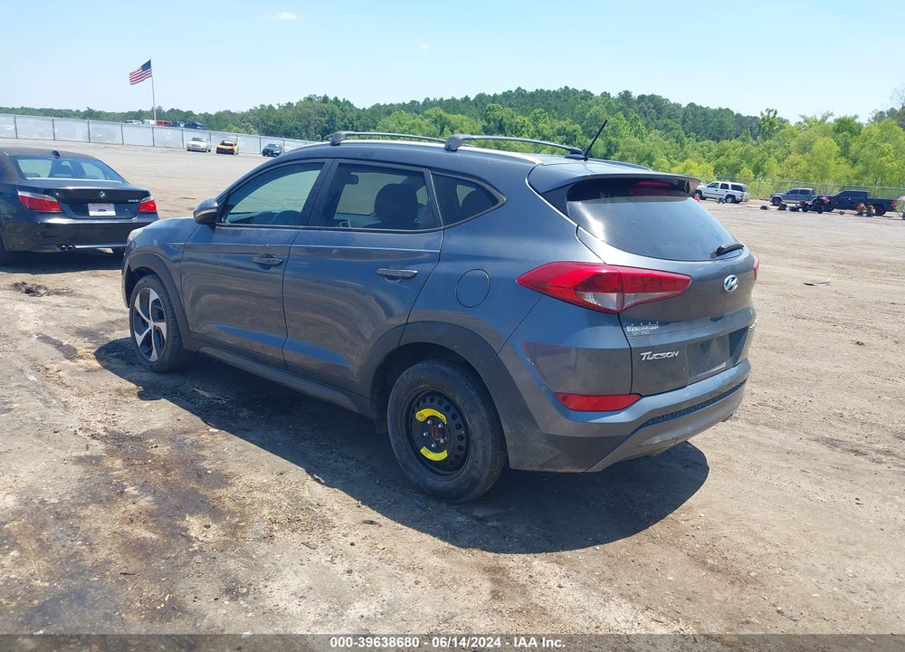 2016 HYUNDAI TUCSON SPORT VIN: KM8J33A22GU178021