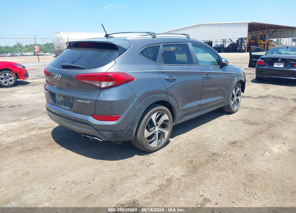 2016 HYUNDAI TUCSON SPORT VIN: KM8J33A22GU178021