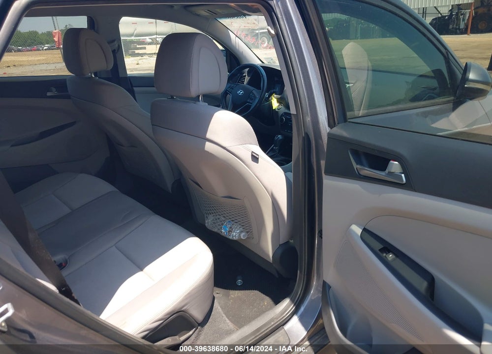 2016 HYUNDAI TUCSON SPORT VIN: KM8J33A22GU178021