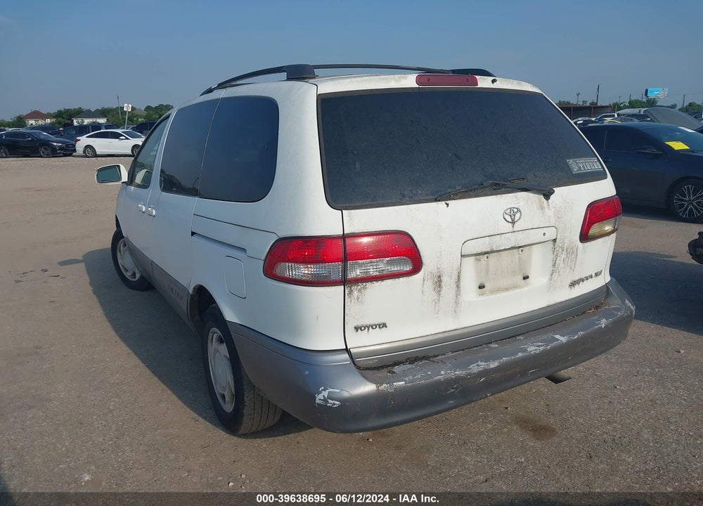 2001 TOYOTA SIENNA XLE VIN: 4T3ZF13C21U392915