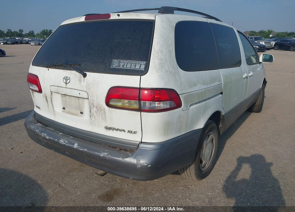 2001 TOYOTA SIENNA XLE VIN: 4T3ZF13C21U392915