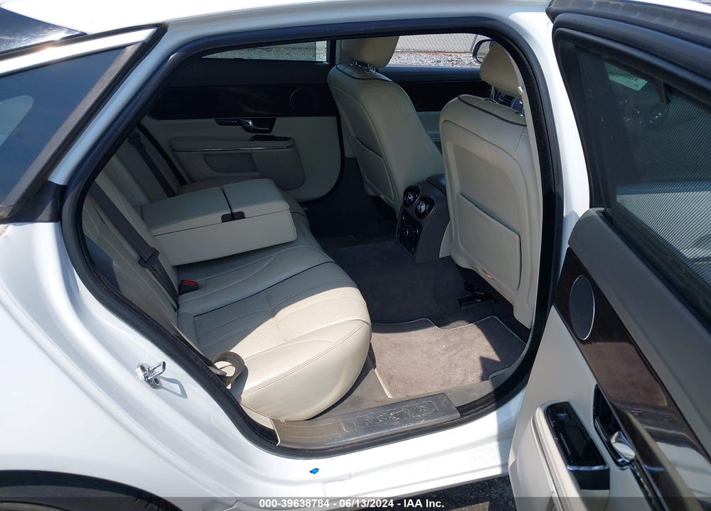2012 JAGUAR XJ XJL PORTFOLIO VIN: SAJWA2GB8CLV31896