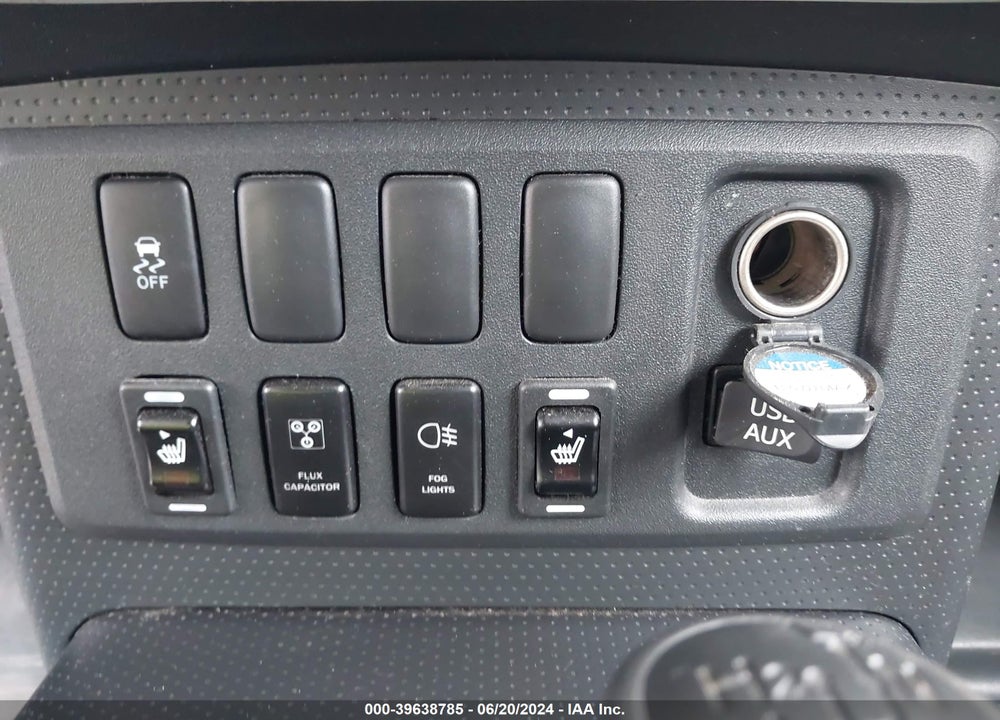 2013 TOYOTA FJ CRUISER VIN: JTEBU4BF0DK166059