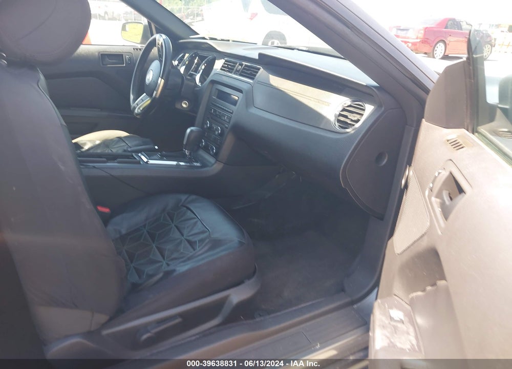 2013 FORD MUSTANG V6 VIN: 1ZVBP8EM4D5229933